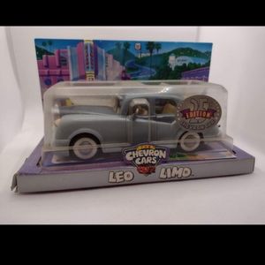 The Chevron Cars Leo Limo 2000 *rare*